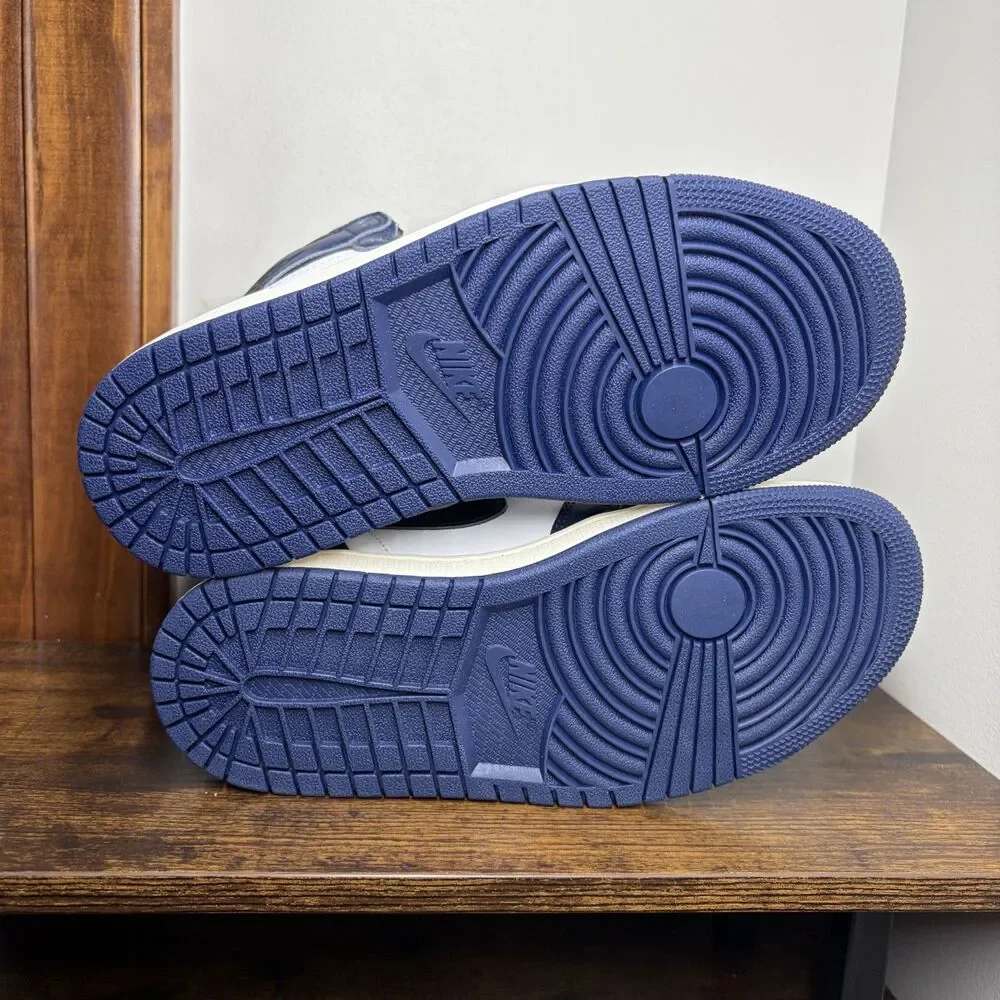 Size 4.5 - Air Jordan 1 Retro High OG Midnight Navy (GS)